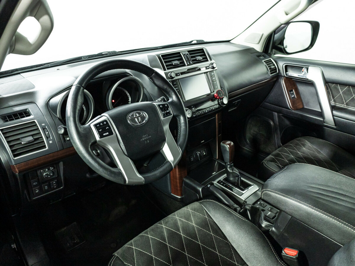 Купить Toyota Land Cruiser Prado 150 Series Рестайлинг 1, 2015, 262 228 км, фото №9