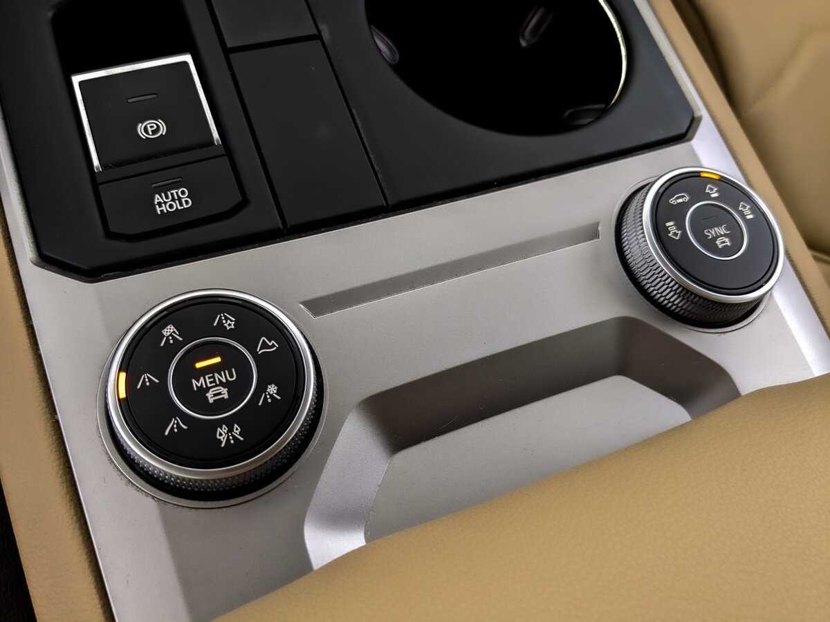 Купить Volkswagen Touareg, 2020, 66 889 км, фото №24