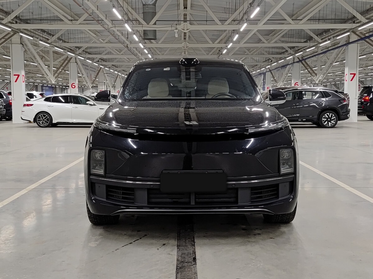 Купить Li Auto (Lixiang) L9 52.3 kWh I Рестайлинг, 2024, 46 444 км, фото №2