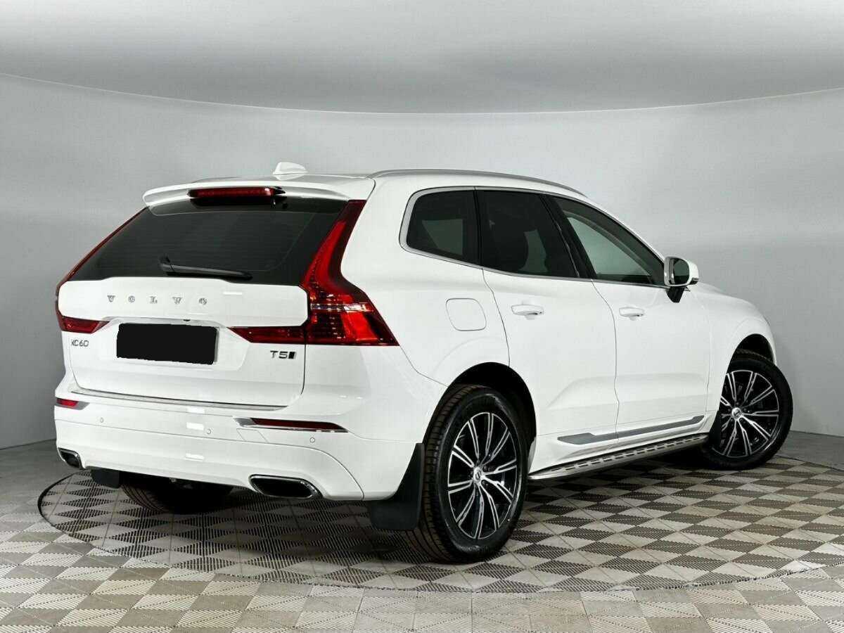 Купить Volvo XC60, 2021, 46 842 км, фото №2