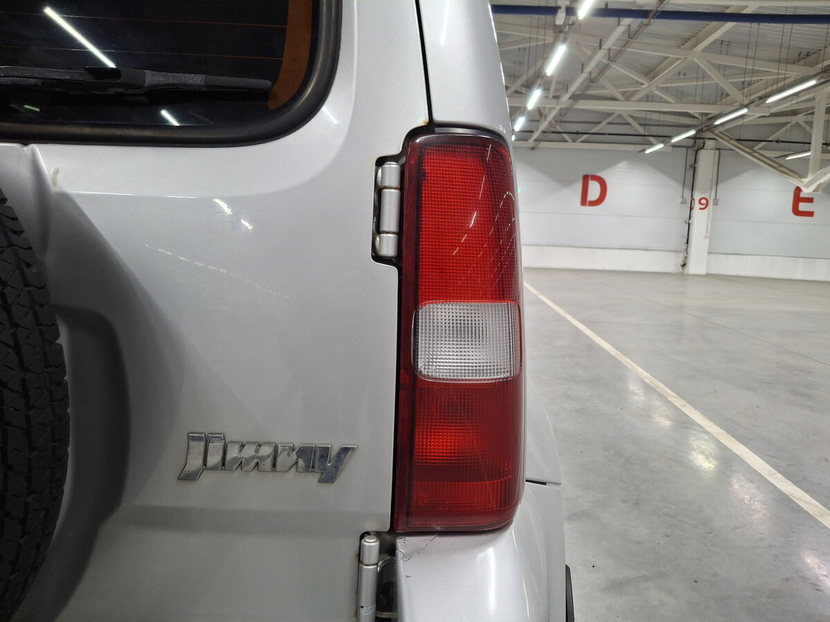 Купить Suzuki Jimny III Рестайлинг 1, 2011, 161 971 км, фото №9