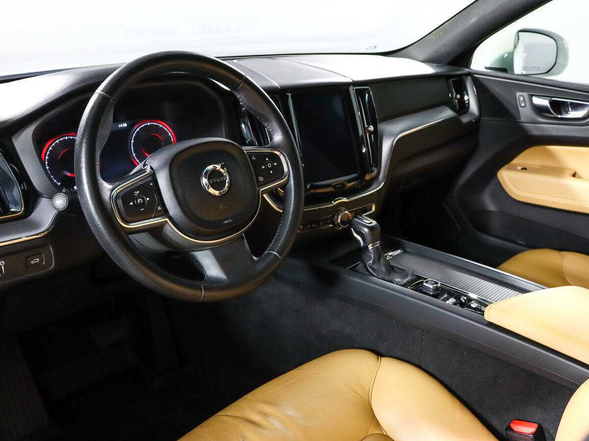 Купить Volvo XC60, 2020, 81 930 км, фото №14