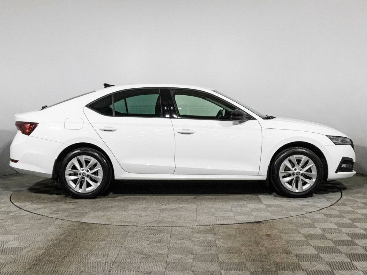 Купить Skoda Octavia, 2021, 44 310 км, фото №4