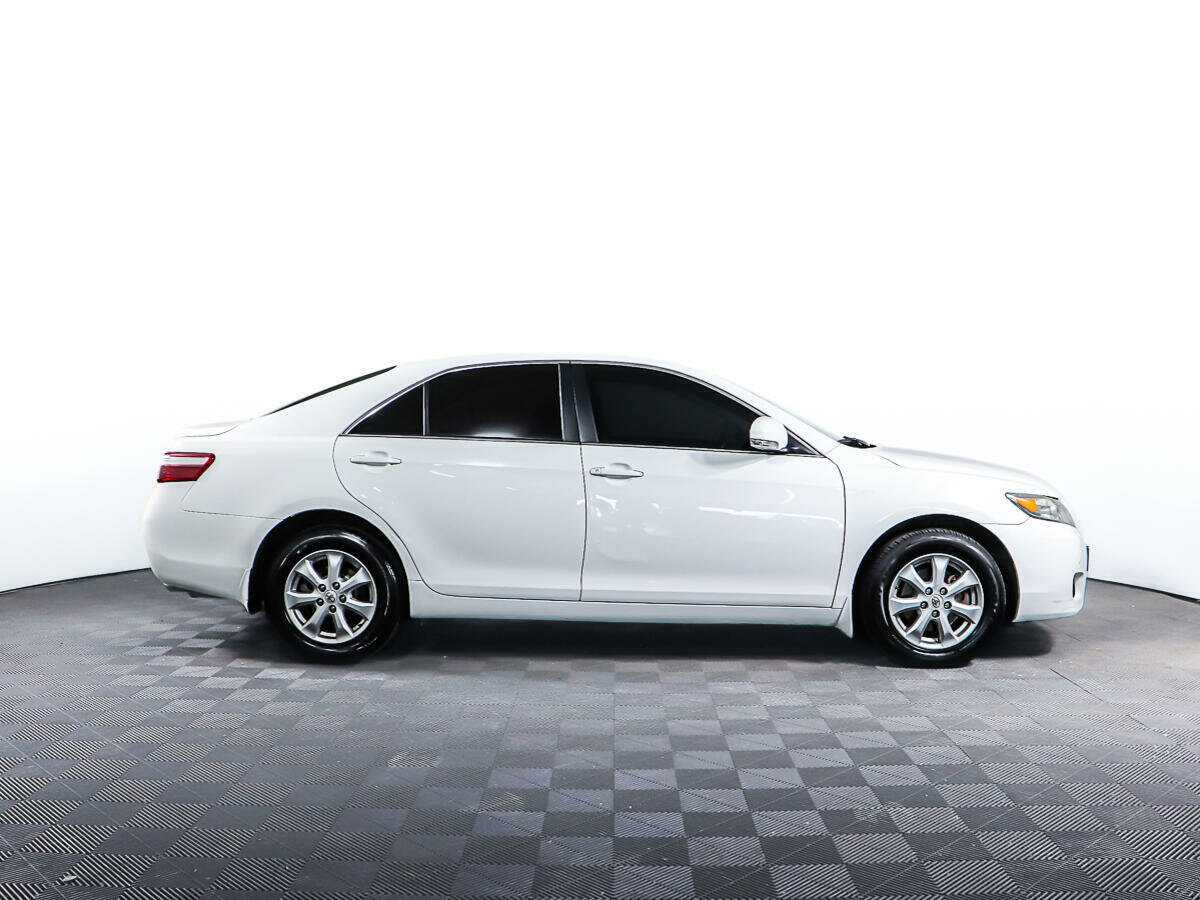 Купить Toyota Camry, 2010, 164 000 км, фото №4