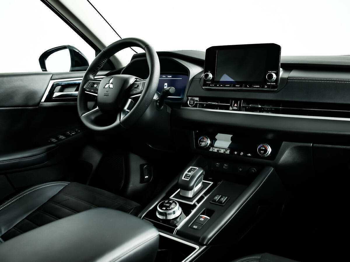 Купить Mitsubishi Outlander, 2022, 3 750 км, фото №9