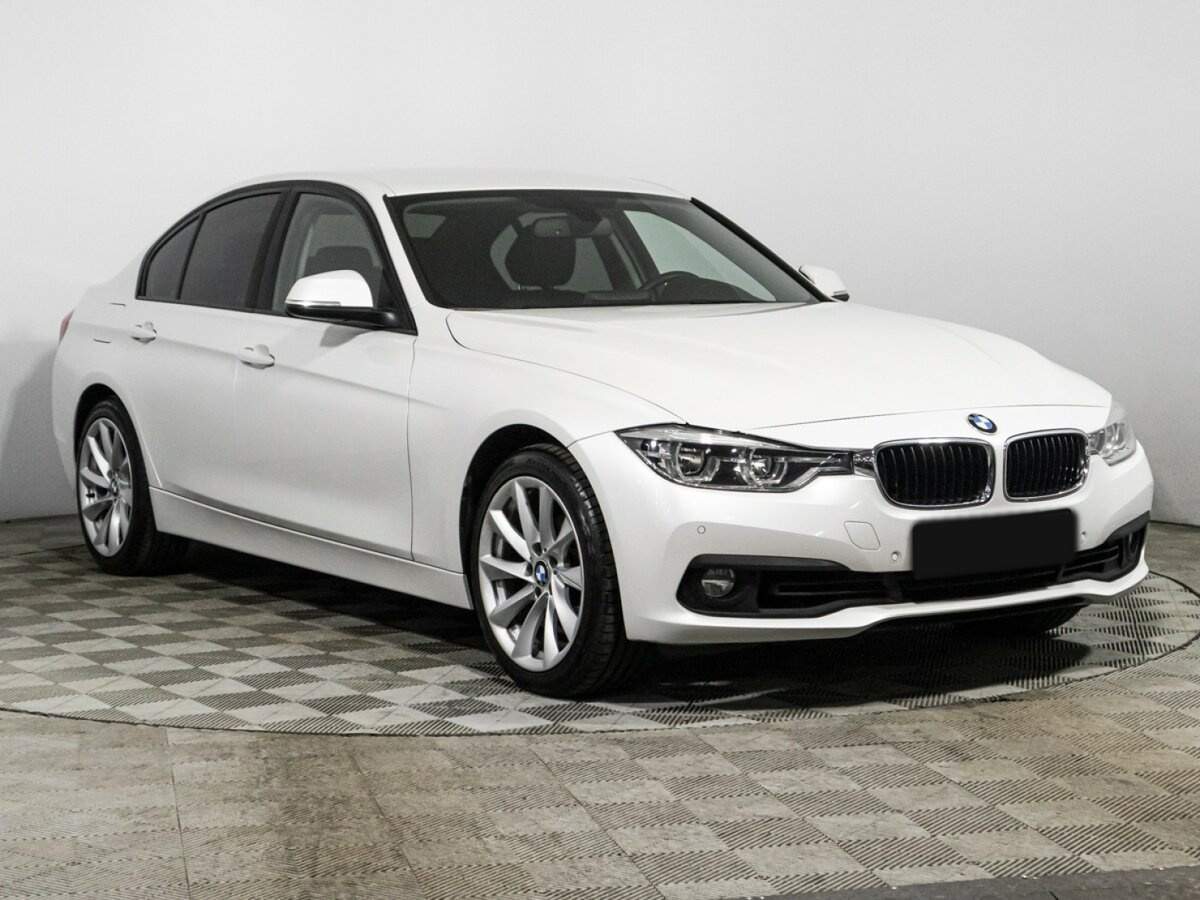 Купить BMW 3 серии 318i, 2017, 56 783 км, фото №3