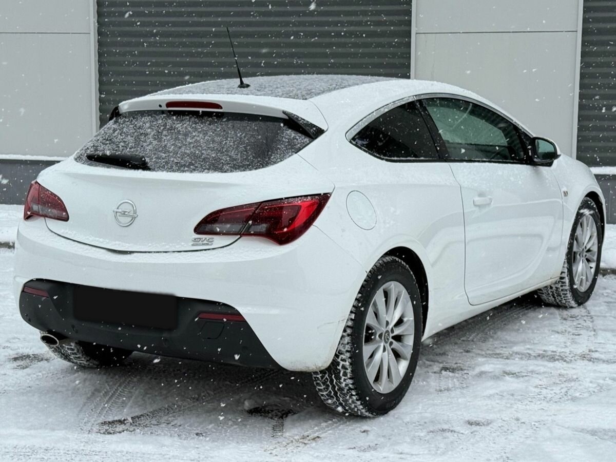 Купить Opel Astra GTC J Рестайлинг, 2013, 200 700 км, фото №3