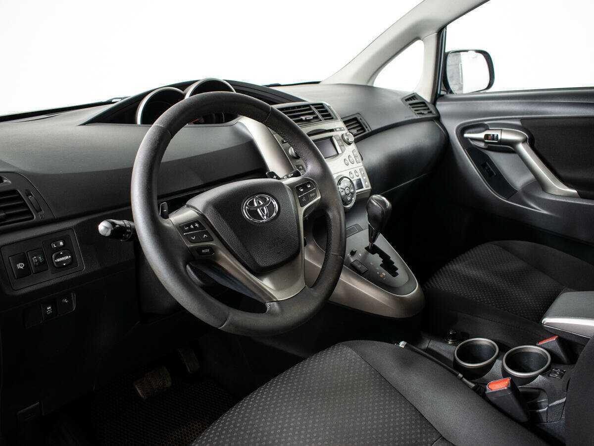 Купить Toyota Verso, 2010, 192 577 км, фото №2