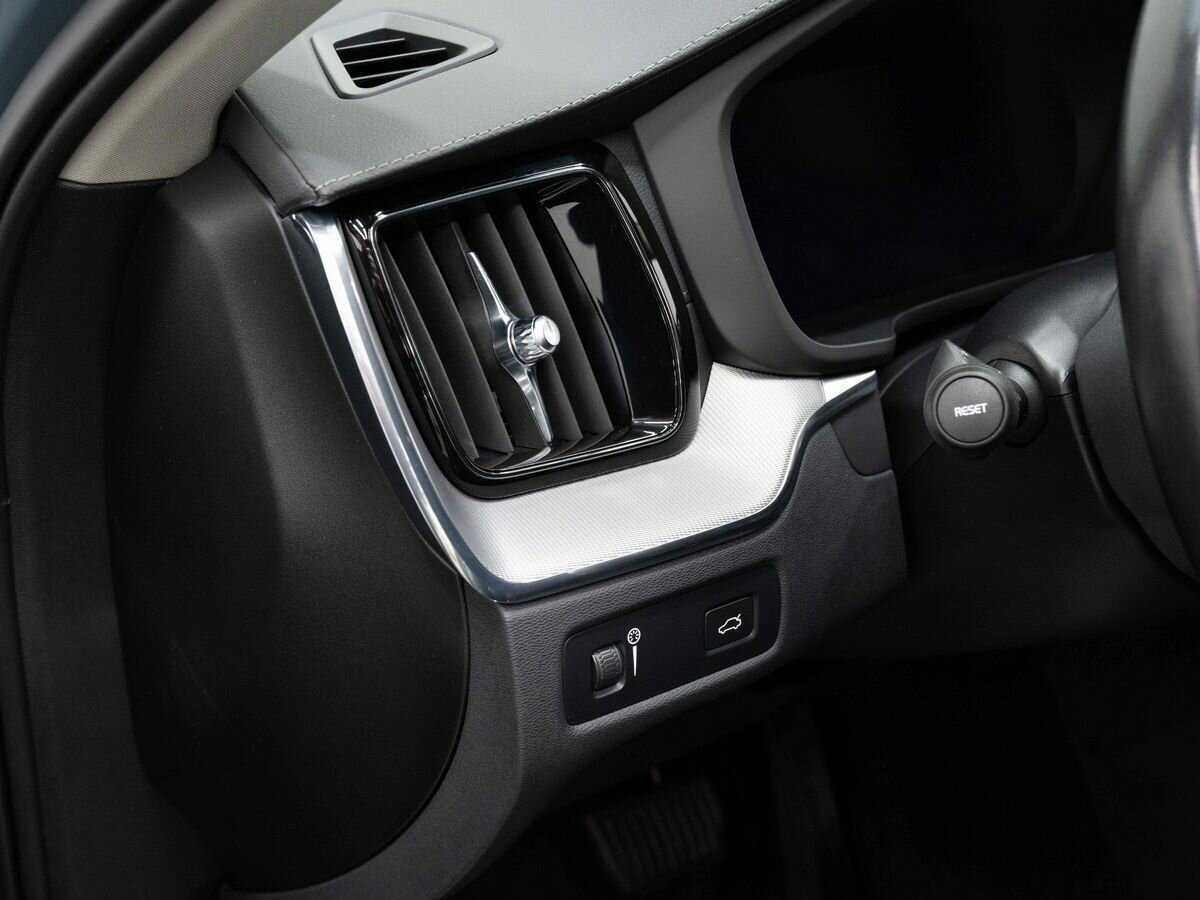 Купить Volvo XC60, 2021, 81 303 км, фото №25