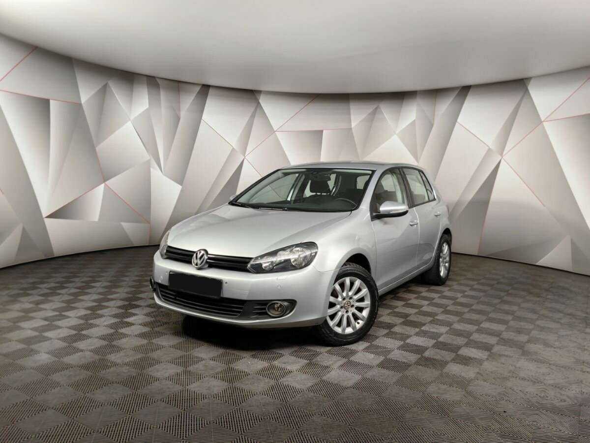 Купить Volkswagen Golf, 2010, 81 102 км, фото №1