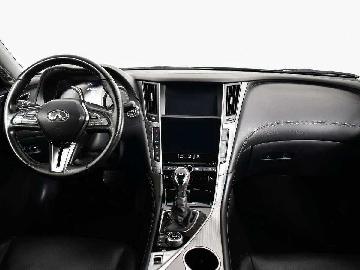 Купить Infiniti Q50, 2018, 109 239 км, фото №12