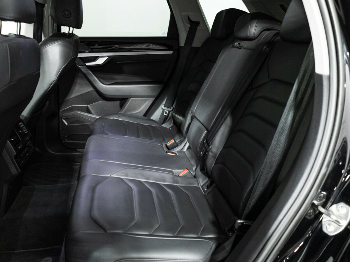 Купить Volkswagen Touareg III, 2018, 95 804 км, фото №8