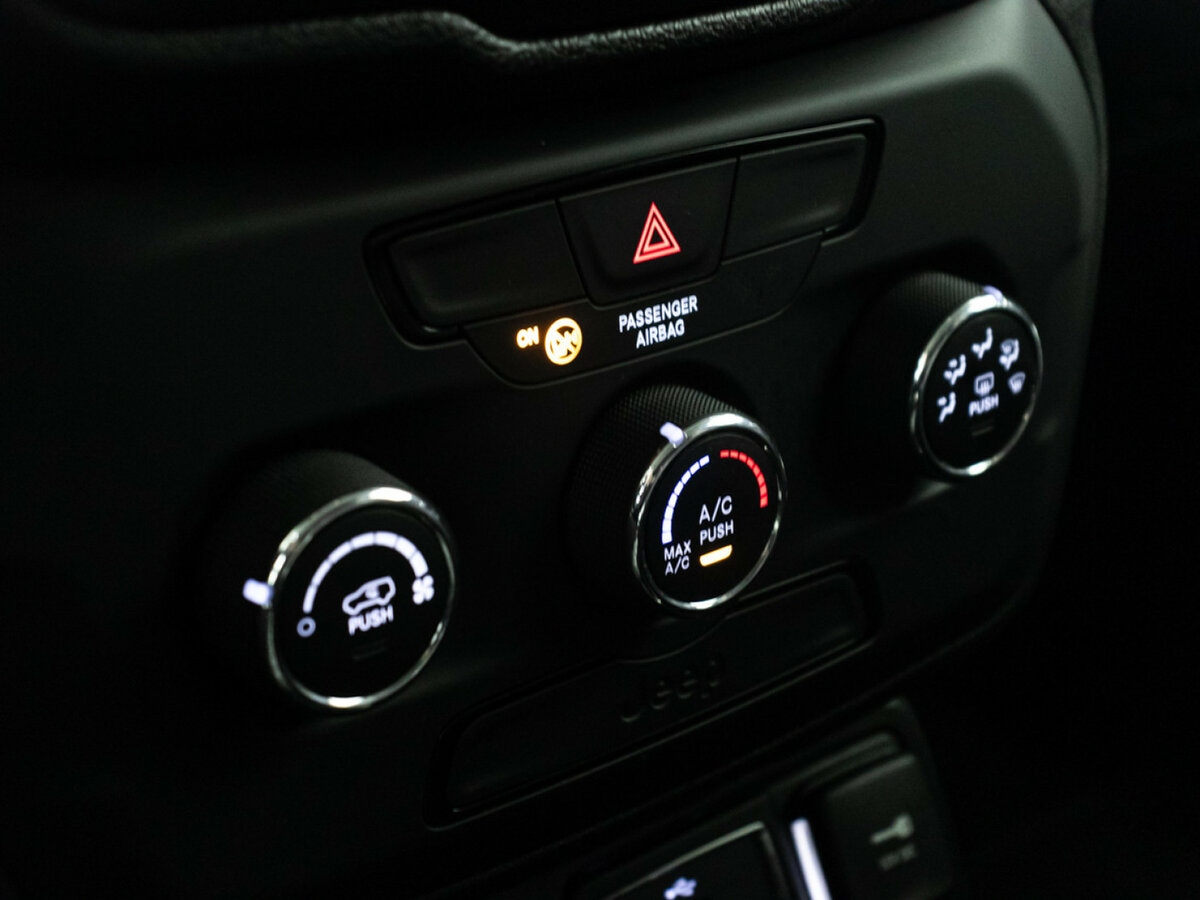 Купить Jeep Renegade I, 2018, 99 137 км, фото №14