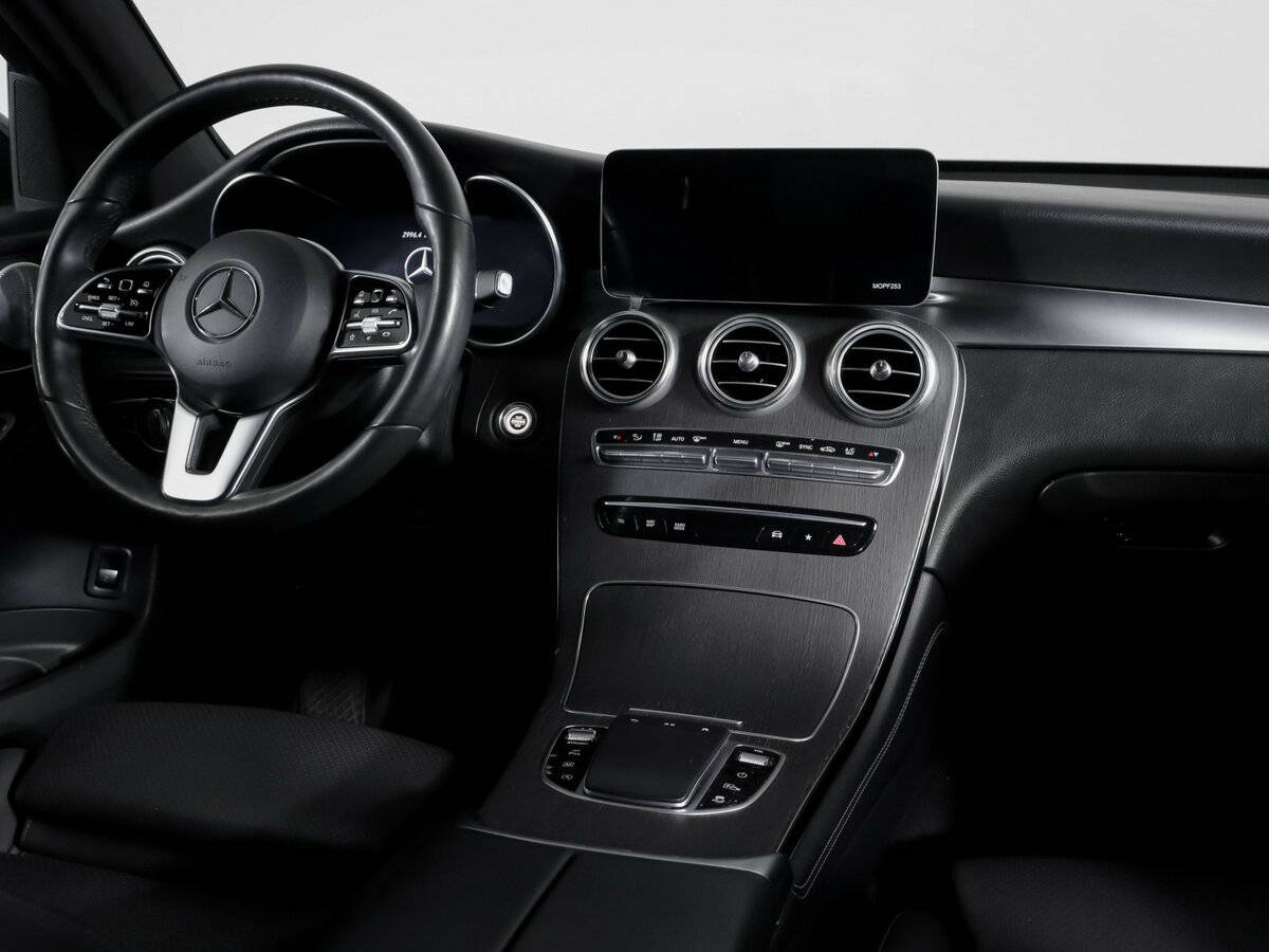 Купить Mercedes-Benz GLC Coupe 300 I (C253) Рестайлинг, 2019, 68 305 км, фото №11