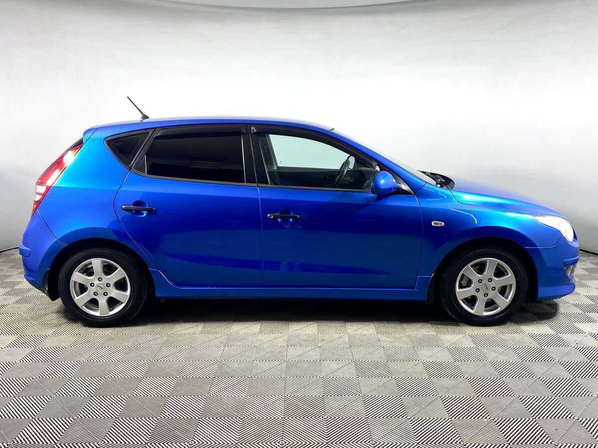 Купить Hyundai i30, 2010, 164 000 км, фото №3