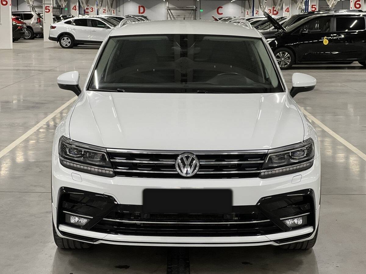 Купить Volkswagen Tiguan, 2019, 75 377 км, фото №2