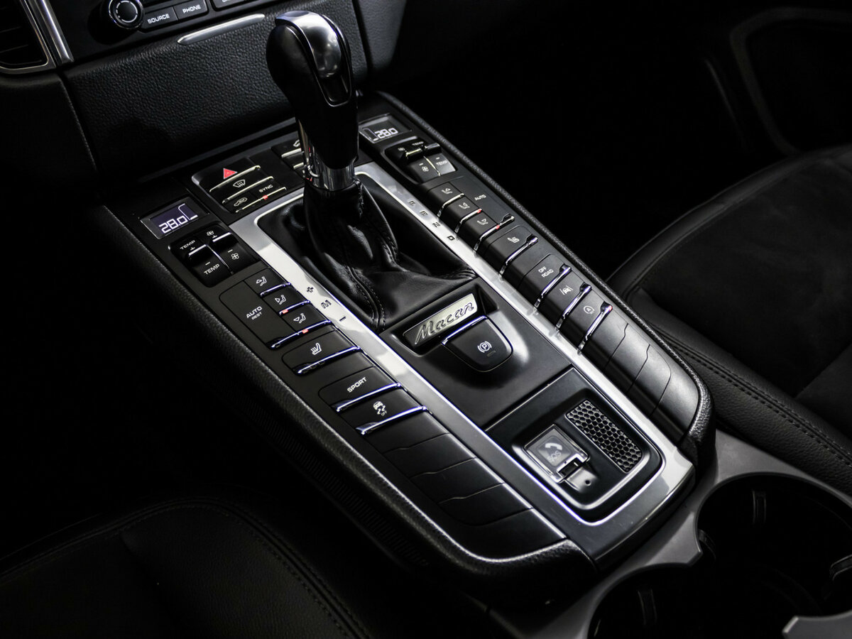 Купить Porsche Macan I, 2017, 121 232 км, фото №14
