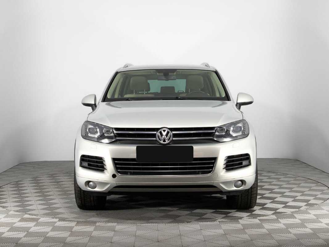 Купить Volkswagen Touareg, 2011, 231 956 км, фото №2