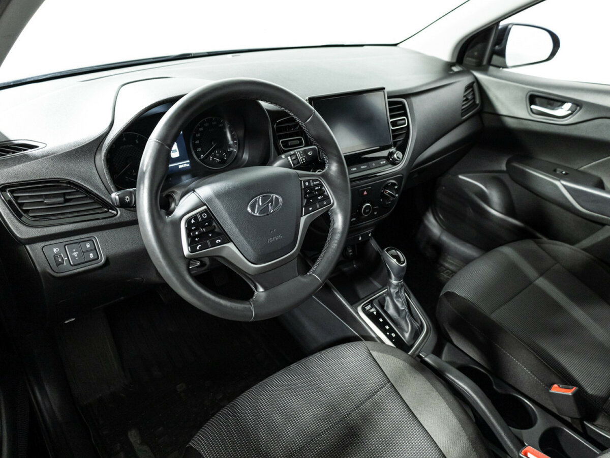 Купить Hyundai Solaris II Рестайлинг, 2022, 39 415 км, фото №11