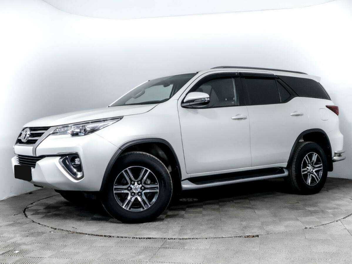 Купить Toyota Fortuner, 2017, 97 000 км, фото №1