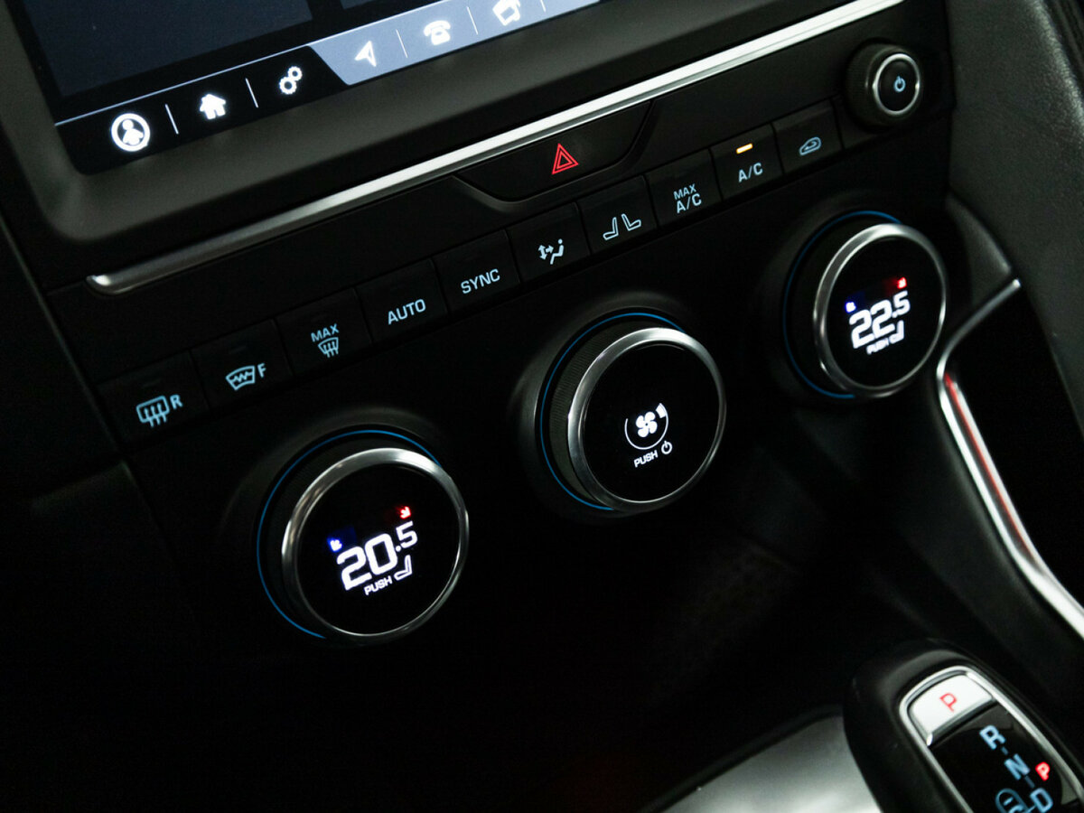 Купить Jaguar E-Pace I, 2018, 75 487 км, фото №15
