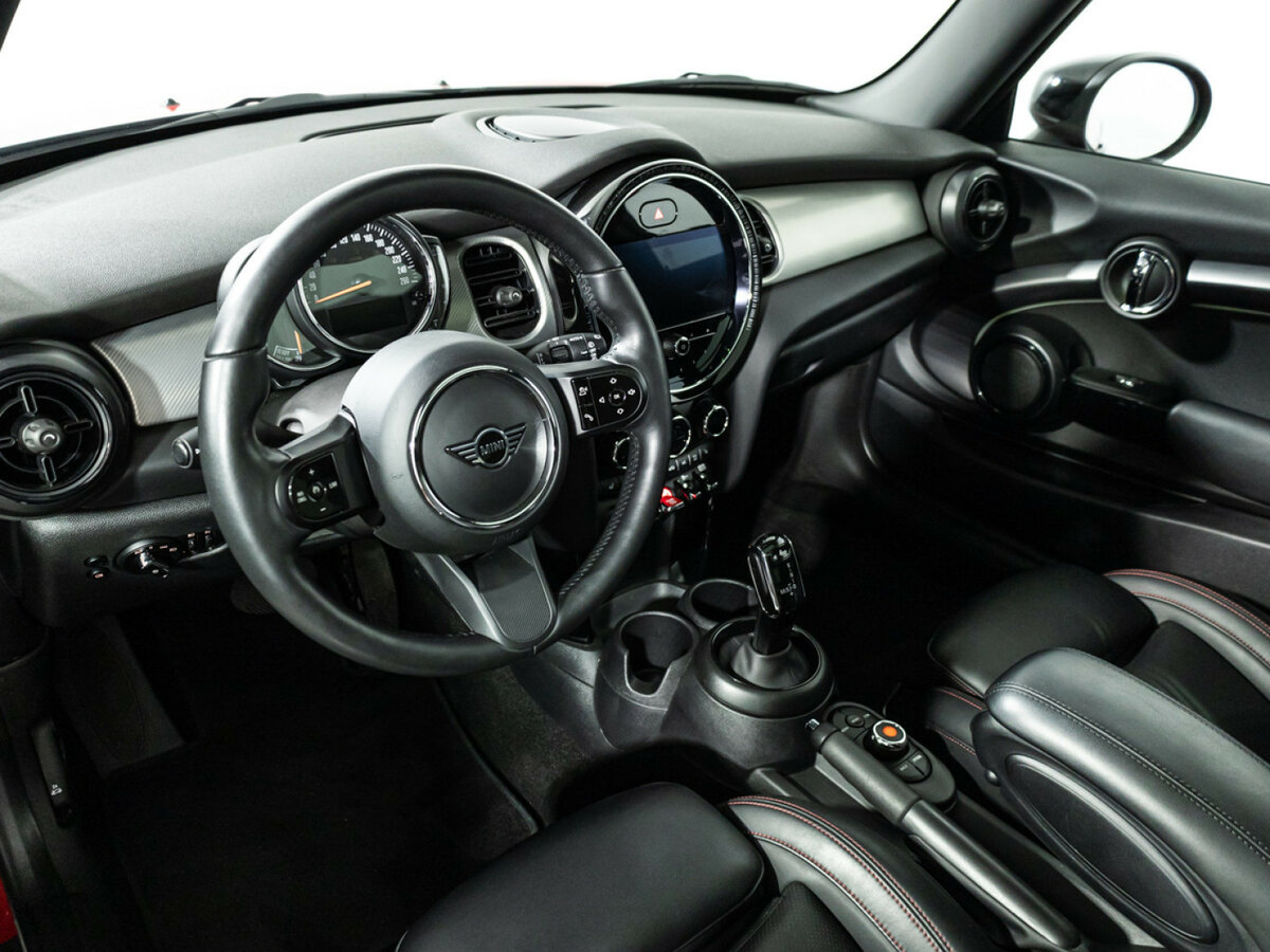 Купить Mini Hatch Cooper S III (F55/F56) Рестайлинг 2, 2021, 37 579 км, фото №11