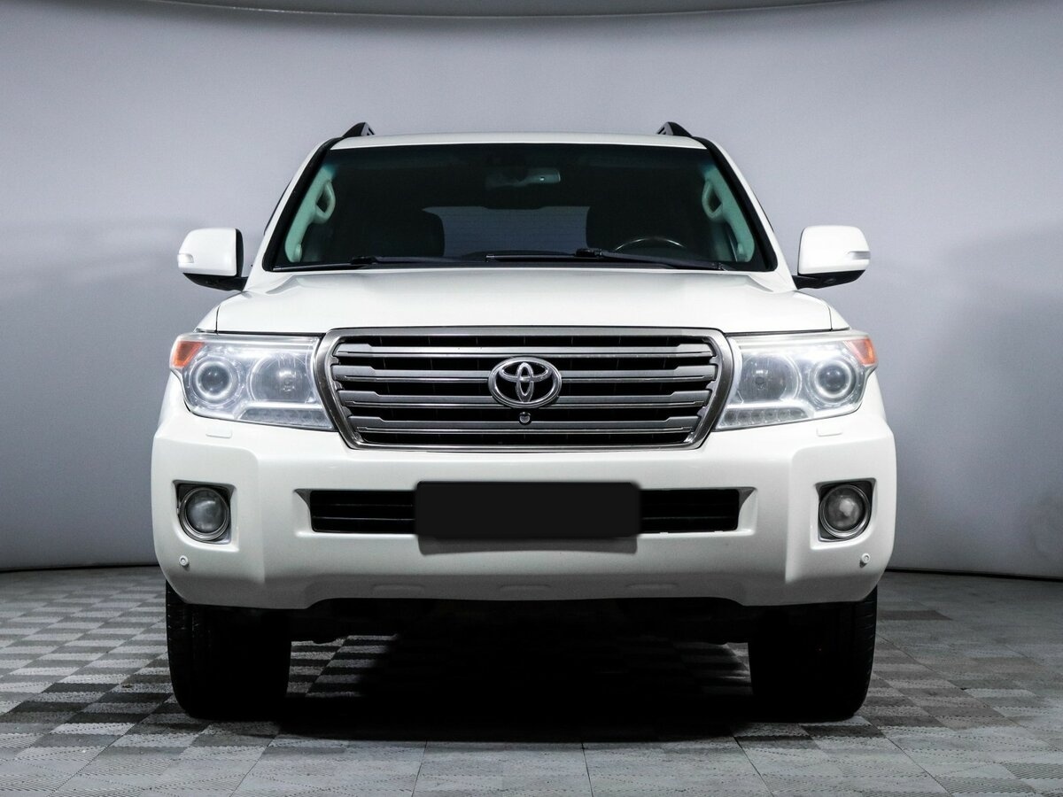 Купить Toyota Land Cruiser 200 Series Рестайлинг 1, 2014, 307 089 км, фото №2