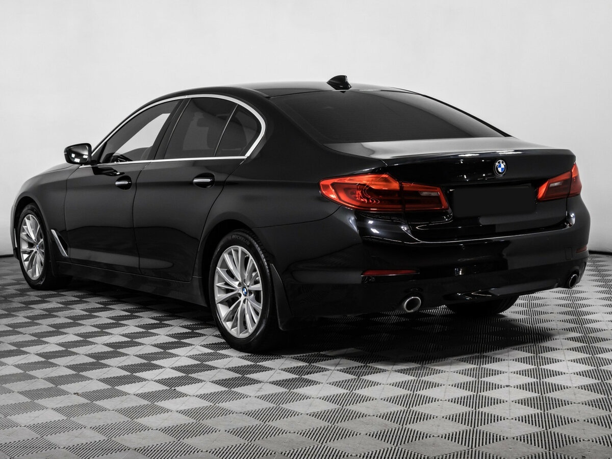 Купить BMW 5 серии 520d xDrive VII (G30/G31/G38), 2017, 198 968 км, фото №6