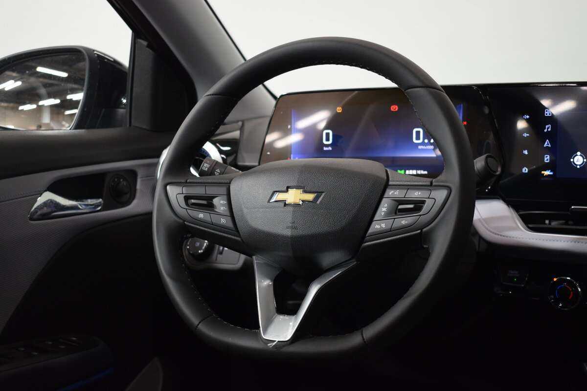 Купить Chevrolet Monza, 2023, 153 км, фото №9