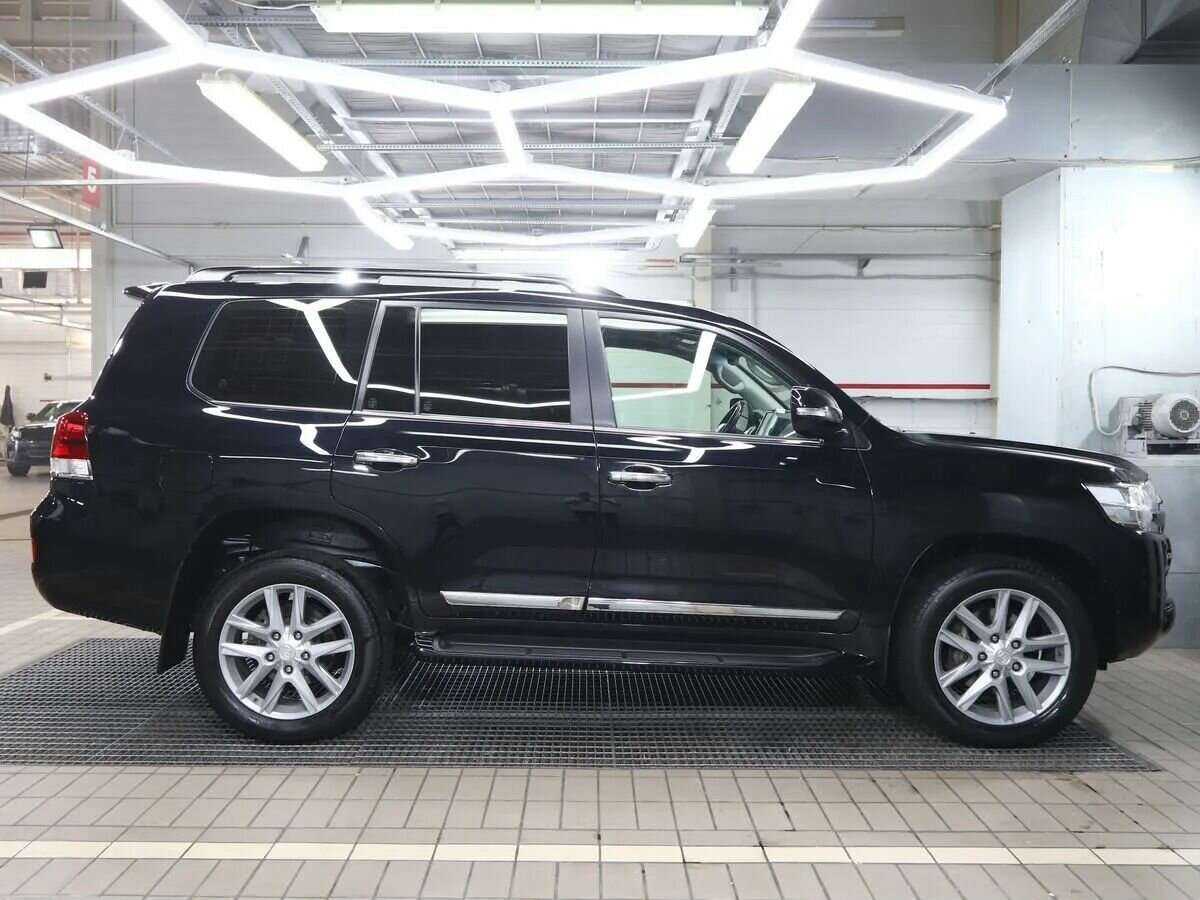 Купить Toyota Land Cruiser, 2019, 86 000 км, фото №3