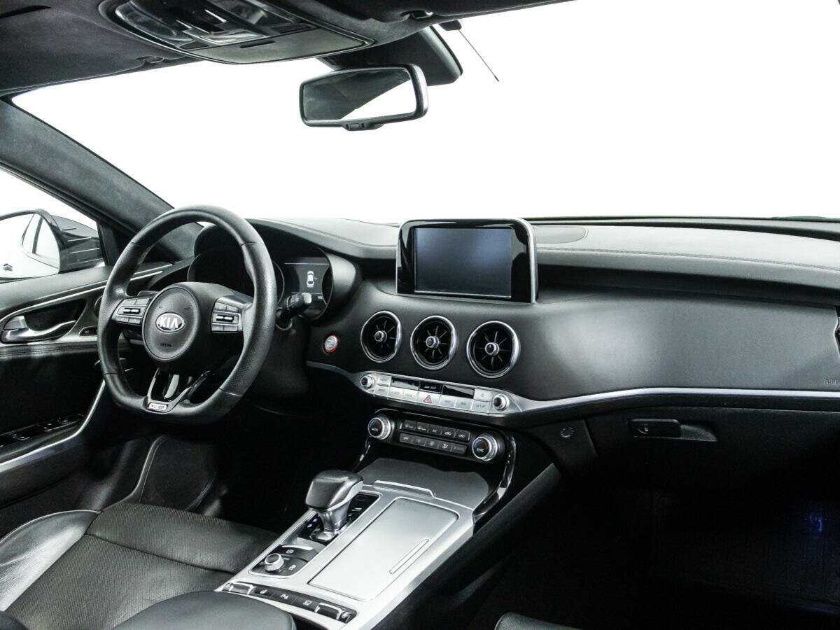 Купить Kia Stinger, 2018, 92 000 км, фото №9
