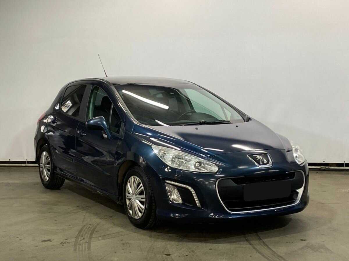 Купить Peugeot 308, 2011, 151 820 км, фото №3