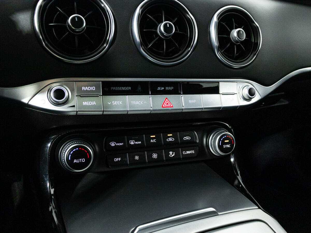 Купить Kia Stinger, 2018, 92 000 км, фото №17