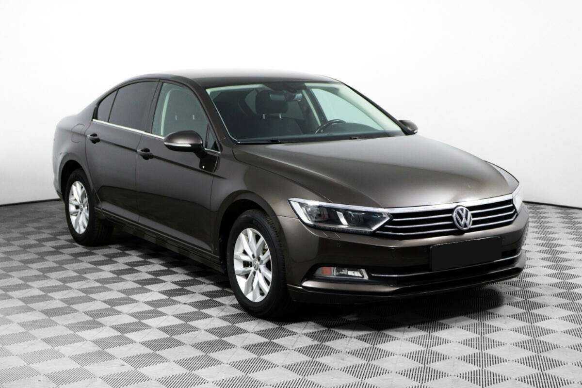 Купить Volkswagen Passat, 2016, 130 800 км, фото №3