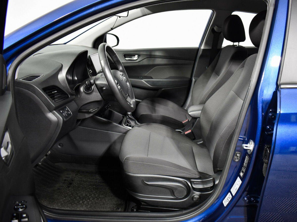 Купить Hyundai Solaris II Рестайлинг, 2022, 56 000 км, фото №10