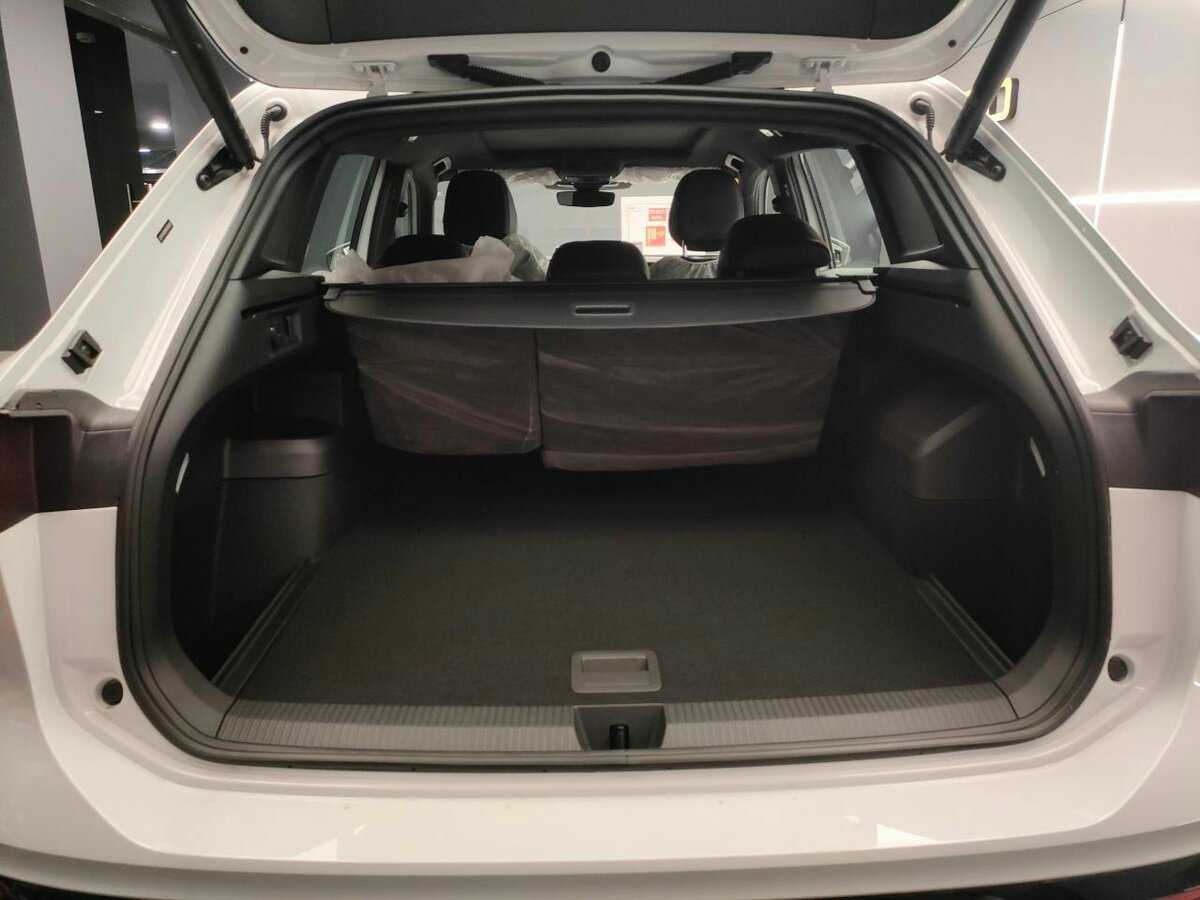Купить Volkswagen Tiguan L Pro, 2024, 86 км, фото №21