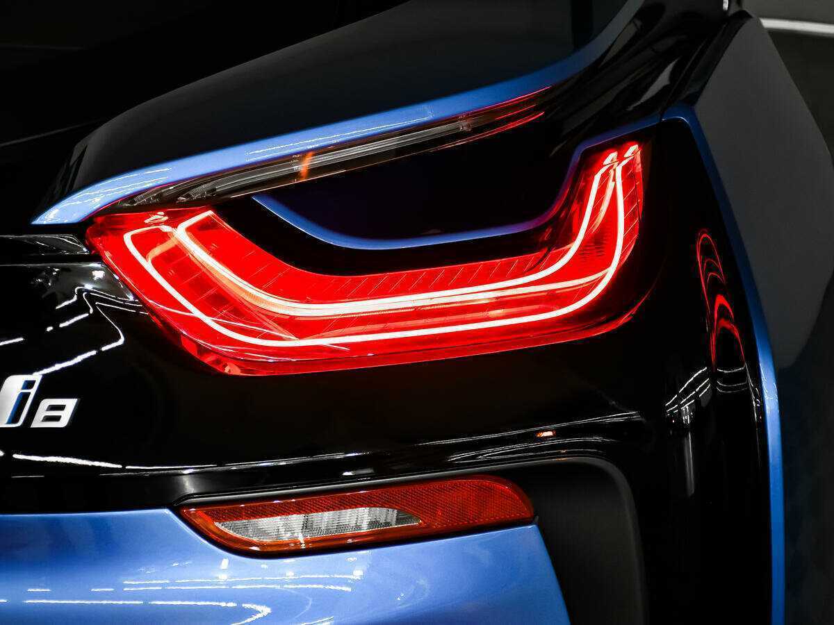 Купить BMW i8, 2016, 81 038 км, фото №17