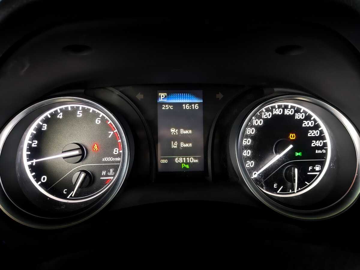 Купить Toyota Camry, 2021, 68 105 км, фото №11