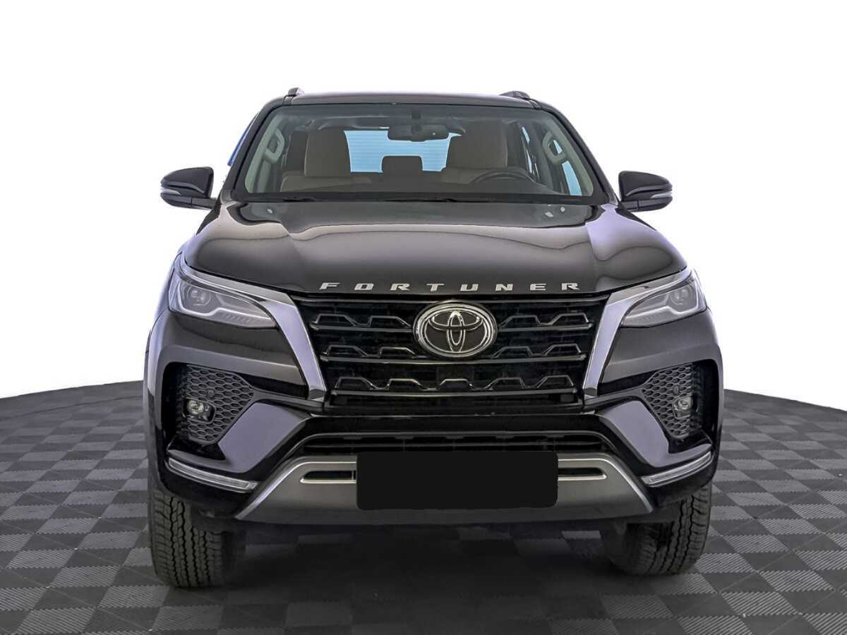 Купить Toyota Fortuner, 2022, 9 682 км, фото №2