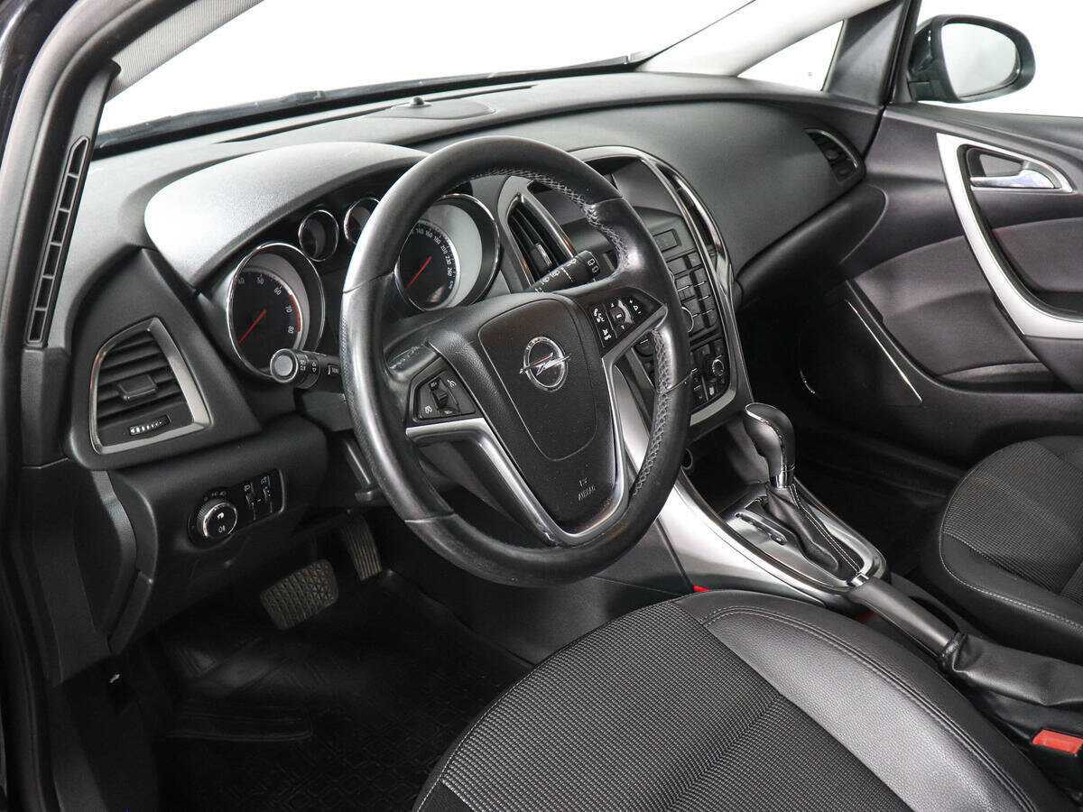 Купить Opel Astra, 2011, 225 817 км, фото №5