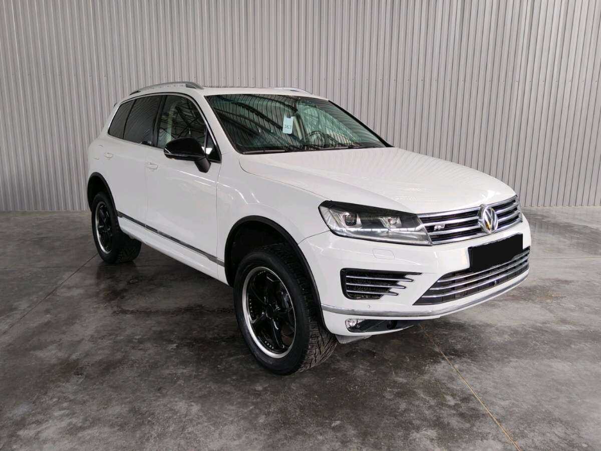Купить Volkswagen Touareg, 2018, 127 339 км, фото №3