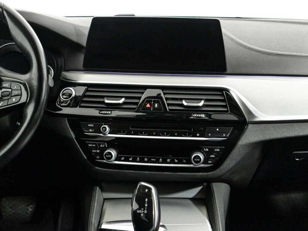 Купить BMW 5 серии 520d xDrive, 2018, 162 243 км, фото №14