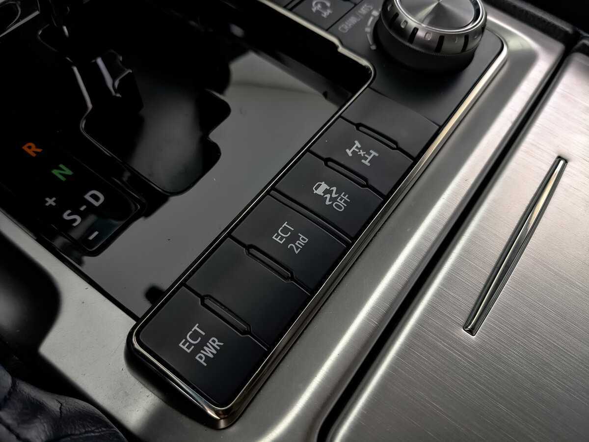 Купить Toyota Land Cruiser, 2020, 65 000 км, фото №25