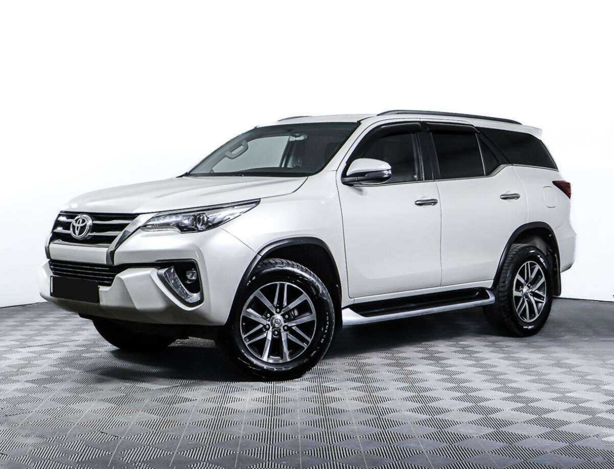 Купить Toyota Fortuner, 2017, 128 498 км, фото №1