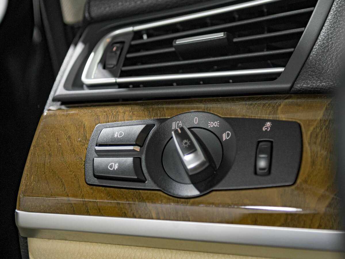 Купить BMW 7 серии 730i, 2011, 145 109 км, фото №13