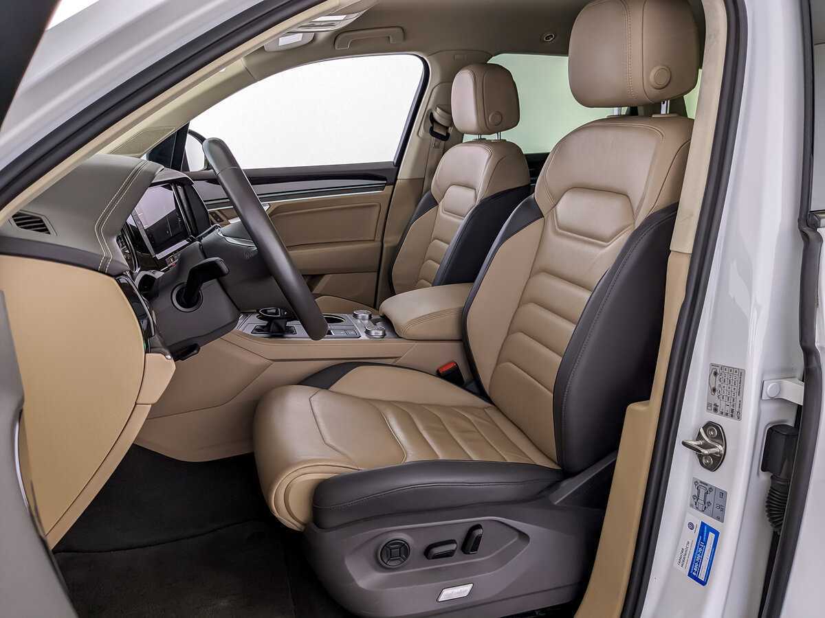 Купить Volkswagen Touareg, 2020, 66 889 км, фото №15