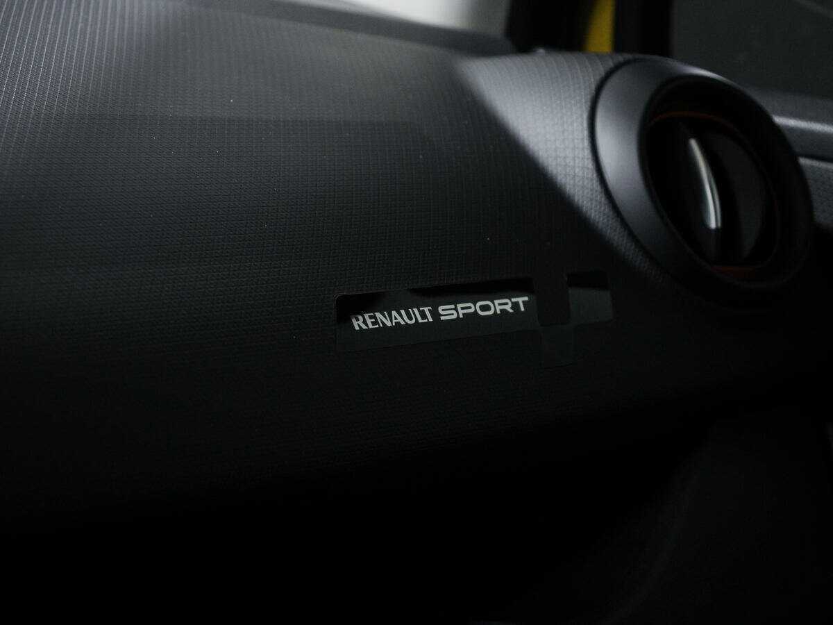 Купить Renault Clio RS, 2015, 106 228 км, фото №20