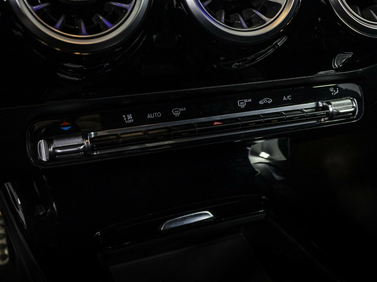 Купить Mercedes-Benz CLA 200 II (C118, X118), 2019, 21 500 км, фото №15