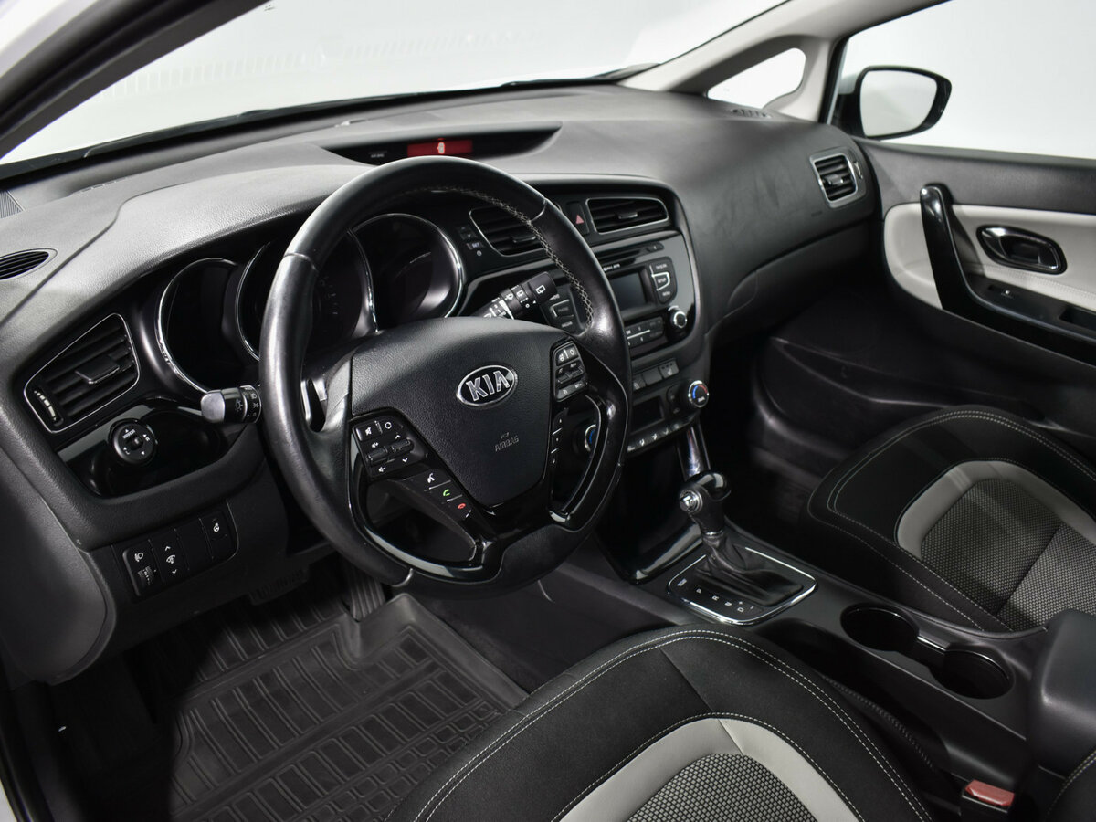 Купить Kia Ceed II, 2013, 125 002 км, фото №9