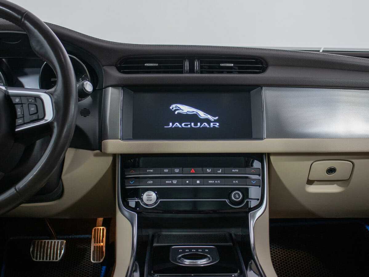 Купить Jaguar XF, 2019, 78 130 км, фото №18